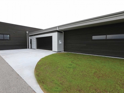 Entrance to the garage | Taranaki builders