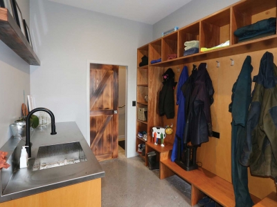 The coatroom | Local builders