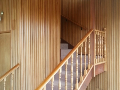 The Staircase before Renovations | Home Builders