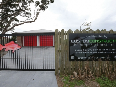 Entrance of the Holmes Home | Local Builders